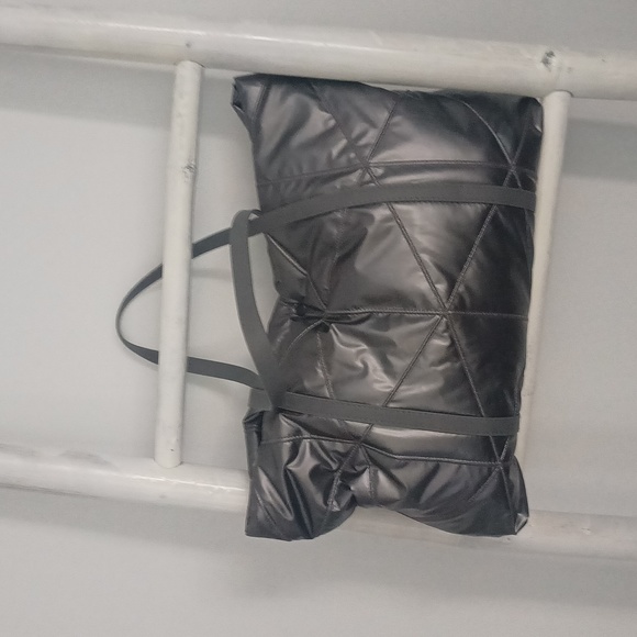 unbranded Handbags - New silver grey quilted bag